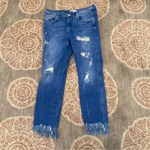 Zara size 6 Blue Distressed Fringe Hem Jeans